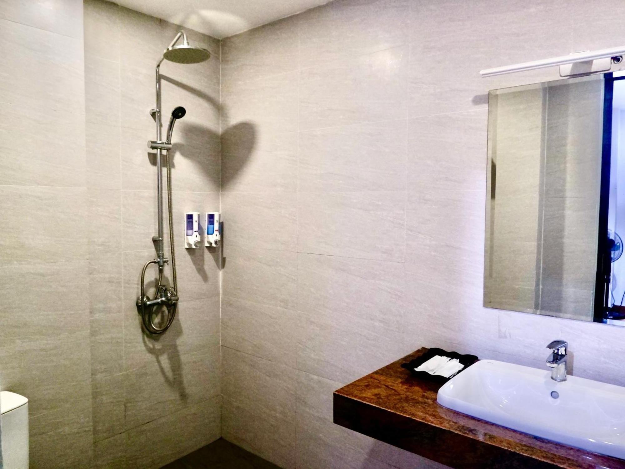 הא גיאנג An Khang Hotel מראה חיצוני תמונה